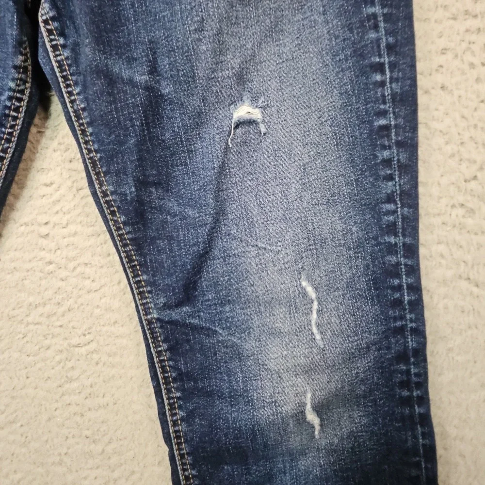 Silver Jeans Suki Capri Womens 31 Blue Denim Western Dark Wash Distressed Faded